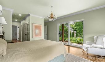 664 Lakeshore Dr, Asheville, NC 28804