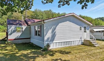 24 Silver Pond Dr, Apple Creek, OH 44606