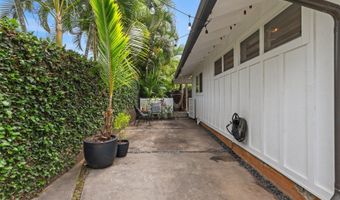321 Kealahou Pl, Kailua, HI 96734
