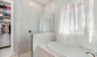 6412 GRENADA ISLAND Ave, Apollo Beach, FL 33572