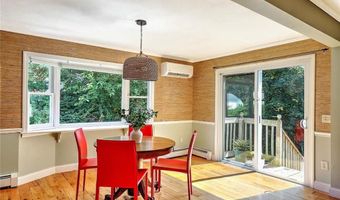 21 Carpenter Ave, Barrington, RI 02806