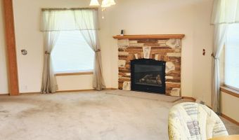 320 E Iowa St, Afton, IA 50830
