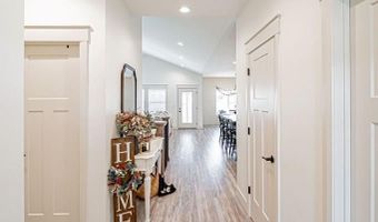1814 47th St, Ammon, ID 83406