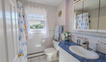 151 Willet Ave 5, East Providence, RI 02915