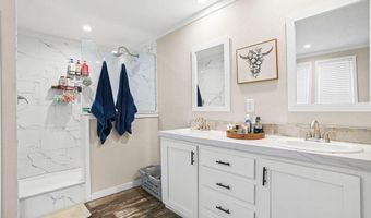 1215 Shores Rd, Alford, FL 32420