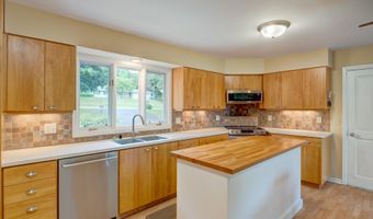 5498 Jan Dr, Fitchburg, WI 53711