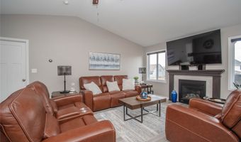 1110 Luther Dr, Adel, IA 50003