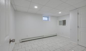 320 Demorest Ave, Avenel, NJ 07001