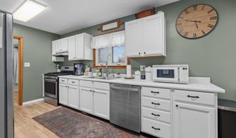 816 E 1st St, Auburn, IN 46706