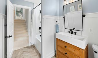 2458 RIVERBEND Rd, Allentown, PA 18103
