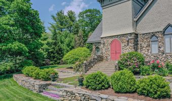 48 Old Searsport Ave, Belfast, ME 04915