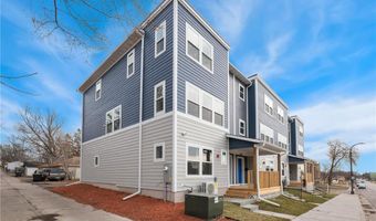 2604 Golden Valley Rd, Minneapolis, MN 55411