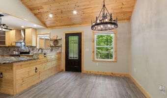 2052 Granny Squirrel Dr, Andrews, NC 28901