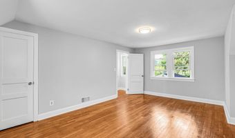 8230 GREGORY Dr, Alexandria, VA 22309