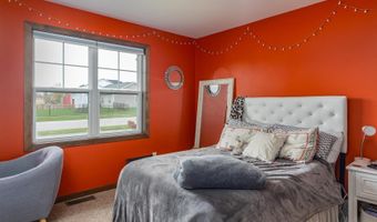 W5724 JOCHMANN Drive, Appleton, WI 54915