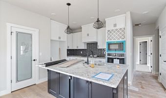 7005 SW High Meadow Blvd, Bentonville, AR 72713