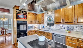 609 E Fourth St, Adel, GA 31620