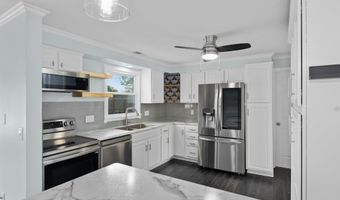 110 Navarre Ct, Auburn, IN 46706