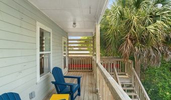 51 Market St, Apalachicola, FL 32320