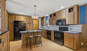 89 Poplar Dr, Beech Grove, TN 37018