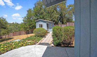 5221 Olive Hill Rd, Fallbrook, CA 92028