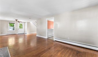 65 Redland Ave, East Providence, RI 02916