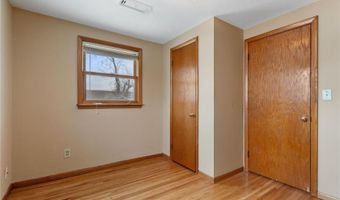 718 Jackson St, Anoka, MN 55303