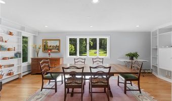 38 Gondola Ave, Jamestown, RI 02835