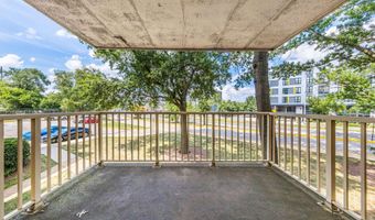 2600 INDIAN Dr 2B, Alexandria, VA 22303