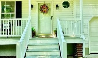 6315 Farmers Dr, Barhamsville, VA 23011