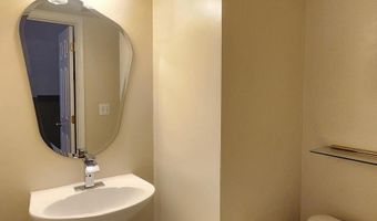 7719 SULLIVAN Cir, Alexandria, VA 22315