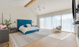 16846 Addison St, Encino, CA 91436