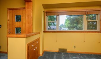2035 Thornhill Dr, Akron, OH 44313