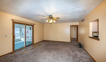 1260 Meadowview Ln, Amherst, OH 44001