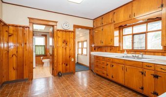 13522 North Rd, Alden, NY 14004