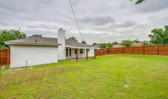 220 Rolling Hills Dr, Aledo, TX 76008
