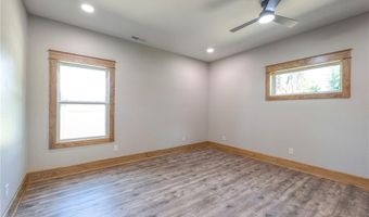 304 N Mulberry St, Adrian, MO 64720