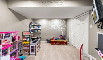 42 EMERALD RIDGE Dr, Bear, DE 19701