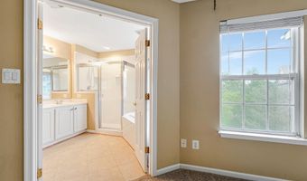 43191 RIDERS Sq, Broadlands, VA 20148