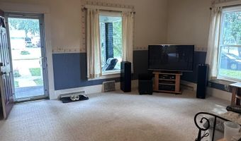 709 N St, Aurora, NE 68818