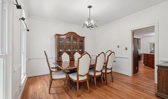 1496 Fallsbrook Ct NW, Acworth, GA 30101