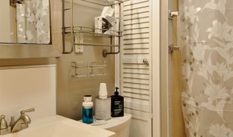 126 LORD Ave, Bayonne, NJ 07002