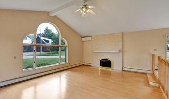 73 South St, Burlington, VT 05401