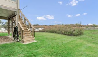 2660 Harnish Dr, Algonquin, IL 60102