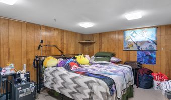 24 N Coe Ln, Ansonia, CT 06401