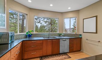 461 Waterline Rd, Ashland, OR 97520