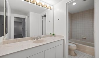 1530 KEY Blvd 617, Arlington, VA 22209