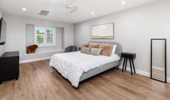 811 Highland Dr, Solana Beach, CA 92075