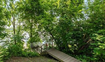 321 E Alburgh Rd, Alburgh, VT 05440