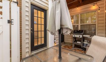 2356 GARNETT Dr 1, Alexandria, VA 22311